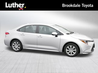 Certified 2022 Toyota Corolla LE image 1