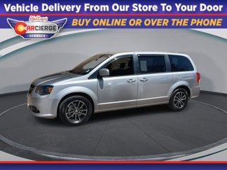 Used 2018 Dodge Grand Caravan SE image 1