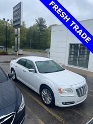 Used 2014 Chrysler 300 C image 1