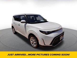 Used 2024 Kia Soul LX w/ Option Group 015 image 1
