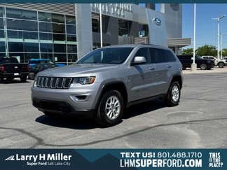 Used 2018 Jeep Grand Cherokee Laredo image 1