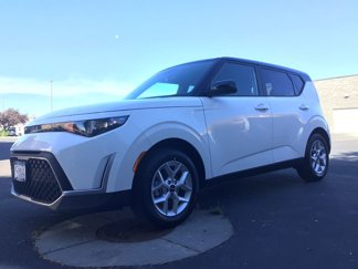 New 2025 Kia Soul S image 1