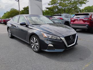 Used 2022 Nissan Altima 2.5 SV image 1