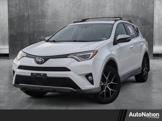 Used 2017 Toyota RAV4 SE image 1