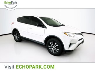 Used 2017 Toyota RAV4 LE image 1