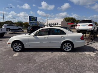 Used 2009 Mercedes-Benz E 350 4MATIC Sedan image 1