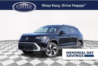New 2025 Volkswagen Taos SE image 1
