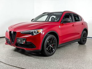Used 2019 Alfa Romeo Stelvio Sprint w/ Nero Edizione image 1