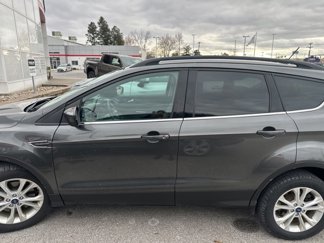 Used 2018 Ford Escape SE w/ SE Sync 3 Package image 1