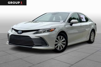 Used 2022 Toyota Camry LE image 1