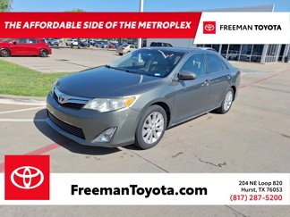 Used 2012 Toyota Camry XLE image 1
