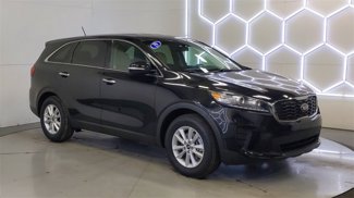 Used 2019 Kia Sorento LX image 1