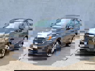 Used 2020 Ford Fusion SE image 1