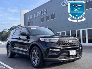 Certified 2022 Ford Explorer XLT image 1