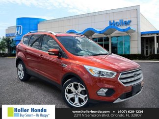 Used 2019 Ford Escape Titanium image 1