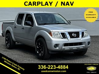 Used 2015 Nissan Frontier SV image 1
