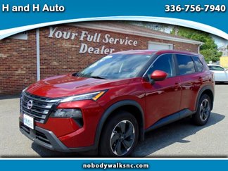 Used 2024 Nissan Rogue SV image 1
