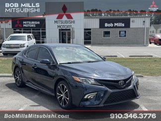 Used 2019 Toyota Camry SE image 1