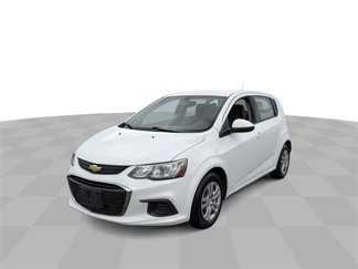 Used 2018 Chevrolet Sonic LT image 1
