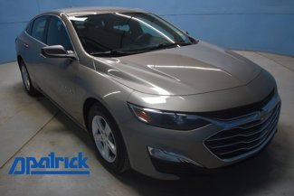 Used 2022 Chevrolet Malibu LS image 1