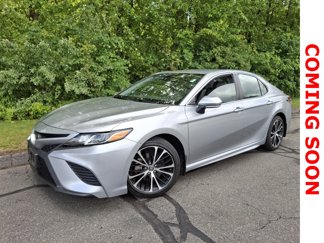Used 2019 Toyota Camry SE image 1