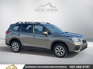Used 2020 Subaru Forester Premium image 1