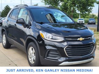 Used 2021 Chevrolet Trax LT w/ Driver Confidence Package image 1