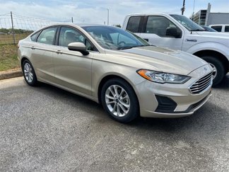 Certified 2019 Ford Fusion SE image 1