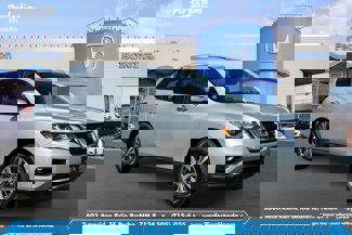 Used 2019 Nissan Pathfinder SL video 1