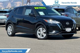 Used 2022 Nissan Kicks S image 1
