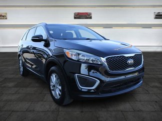 Used 2017 Kia Sorento LX w/ LX Convenience Package image 1
