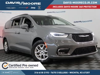 Used 2022 Chrysler Pacifica Touring-L image 1