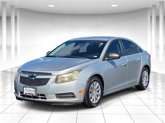 Used 2011 Chevrolet Cruze LS video 1