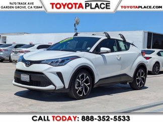 Used 2021 Toyota C-HR XLE image 1