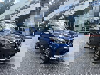 Used 2025 BMW X1 xDrive28i w/ Premium Package image 1