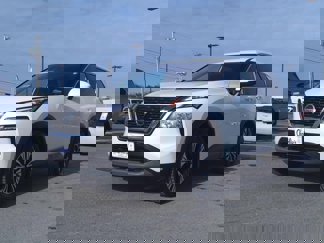 Used 2021 Nissan Rogue SV image 1