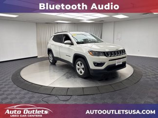 Used 2019 Jeep Compass Latitude w/ Cold Weather Group image 1