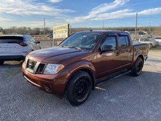 Used 2018 Nissan Frontier SV image 1