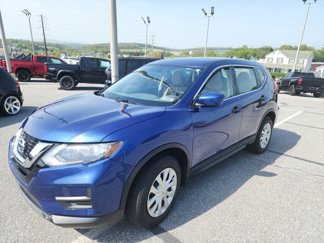 Used 2017 Nissan Rogue S image 1