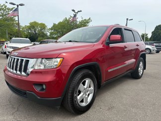 Used 2011 Jeep Grand Cherokee Laredo image 1