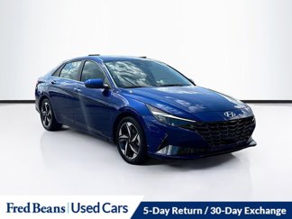 Used 2023 Hyundai Elantra Limited image 1