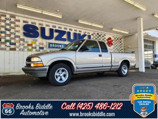 Used 2001 Chevrolet S10 Pickup LS w/ Preferred Equipment Group image 1