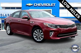 Used 2018 Kia Optima S image 1
