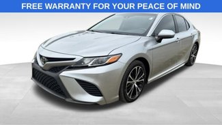 Used 2018 Toyota Camry L image 1