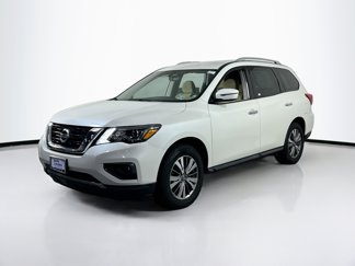 Used 2020 Nissan Pathfinder SV image 1
