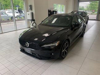 Certified 2025 Volvo S60 B5 Plus image 1