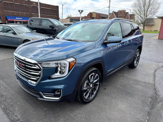 Used 2024 GMC Terrain SLT w/ Tech Package image 1