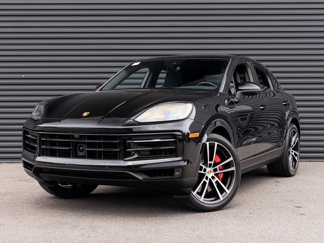 Used 2024 Porsche Cayenne S image 1