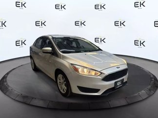 Used 2017 Ford Focus SE image 1