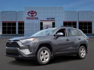 Used 2023 Toyota RAV4 XLE image 1